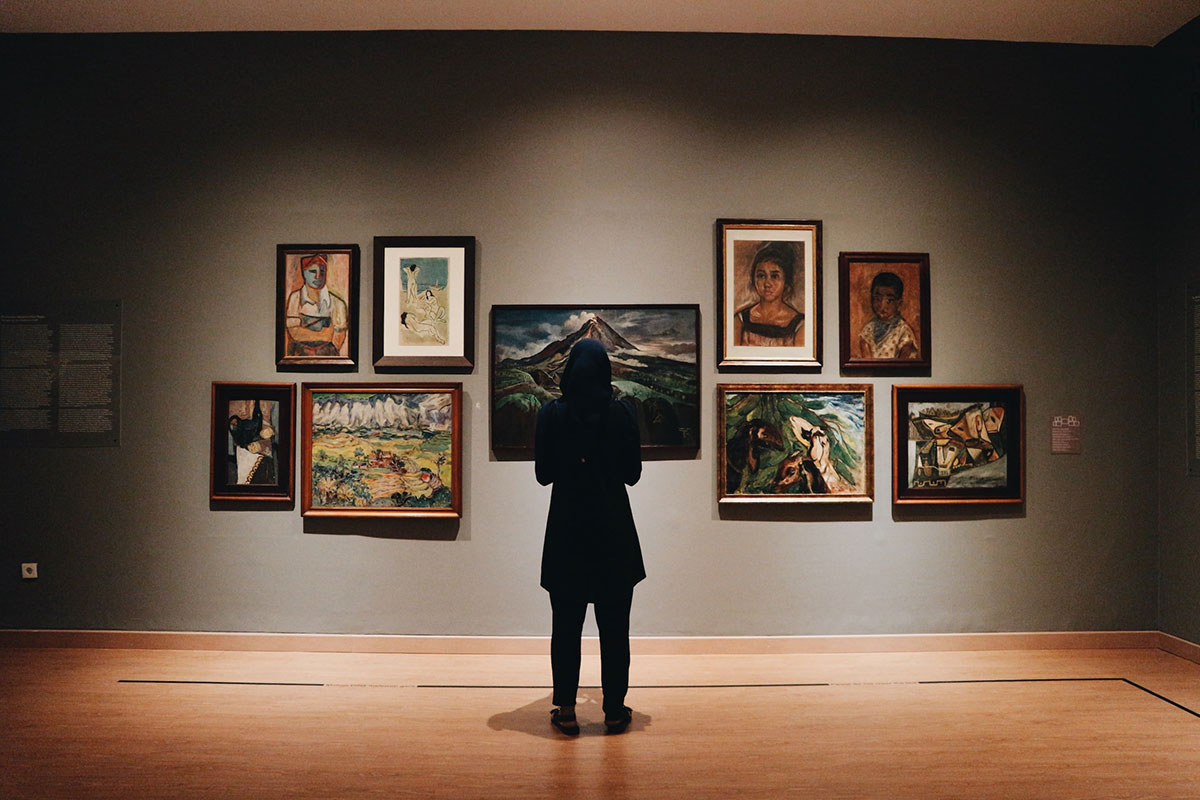 A Guide for Aspiring Artists: Navigating the Journey of Creative Expression